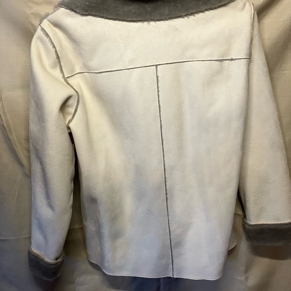 Woman’s light jacket - Picture 2 of 3